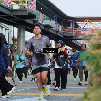 Runner Photo 5036444