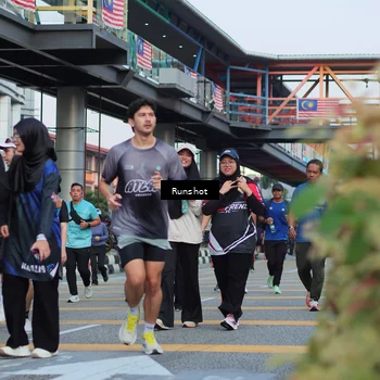 Runner Photo 5036459