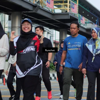 Runner Photo 5036499