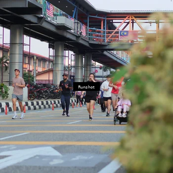 Runner Photo 5036519