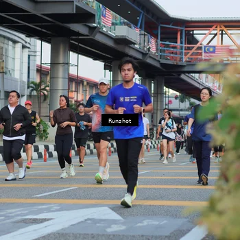 Runner Photo 5036639