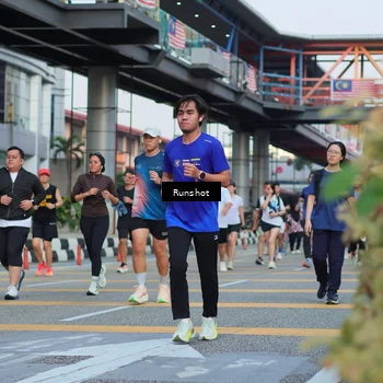 Runner Photo 5036641