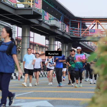 Runner Photo 5036663