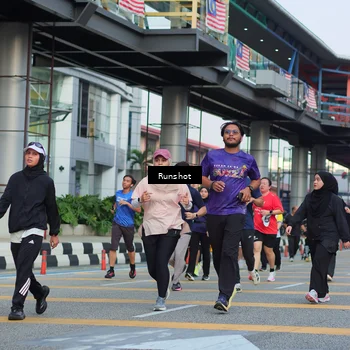Runner Photo 5036889