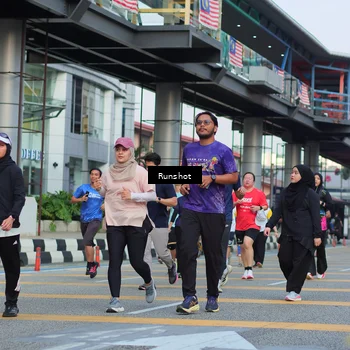 Runner Photo 5036891