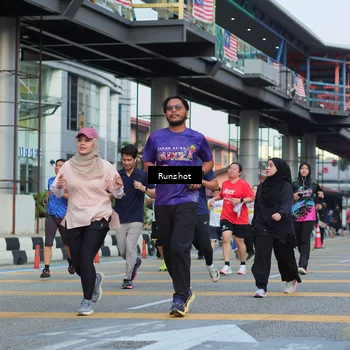Runner Photo 5036899