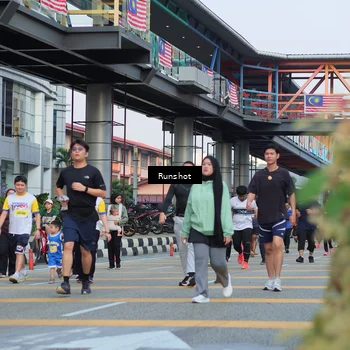 Runner Photo 5036943