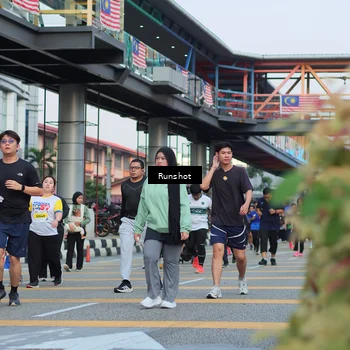 Runner Photo 5036947