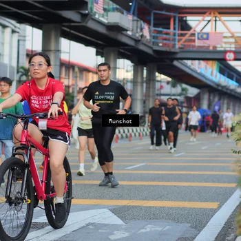 Runner Photo 5036984