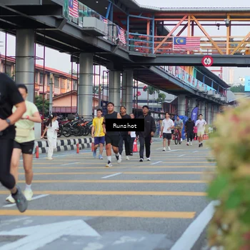 Runner Photo 5037001