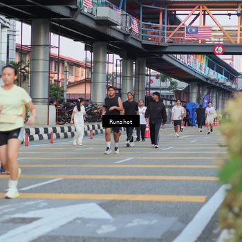 Runner Photo 5037011