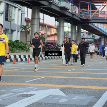 Runner Photo 5037043