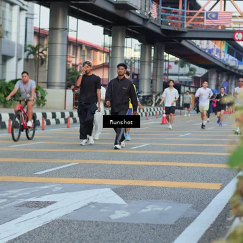 Runner Photo 5037061