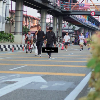 Runner Photo 5037070