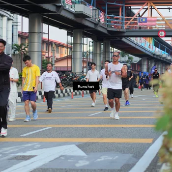 Runner Photo 5037100