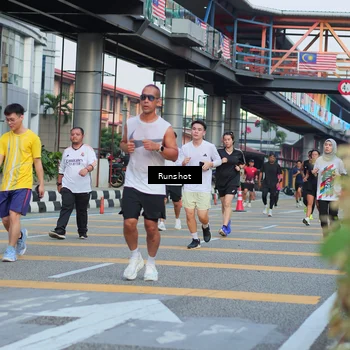 Runner Photo 5037109