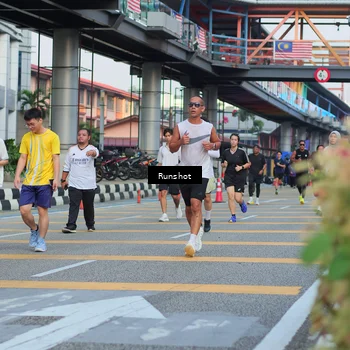 Runner Photo 5037113