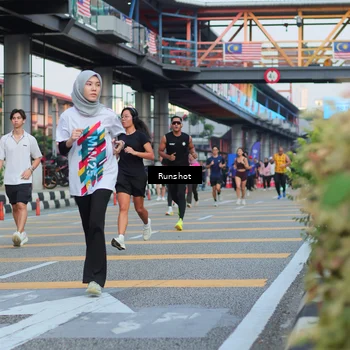 Runner Photo 5037120