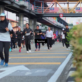 Runner Photo 5037224