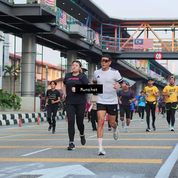 Runner Photo 5037391