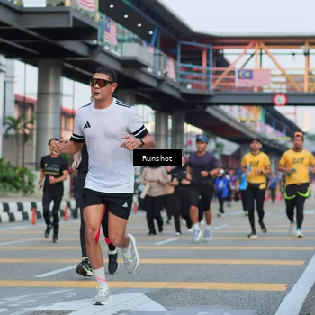 Runner Photo 5037395
