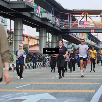 Runner Photo 5037400