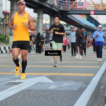 Runner Photo 5037652
