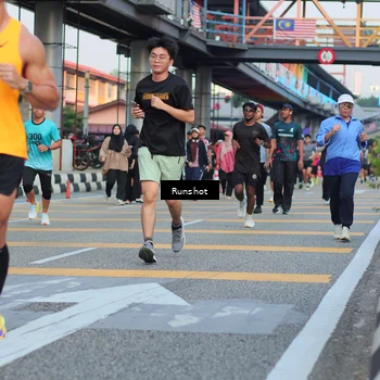 Runner Photo 5037657