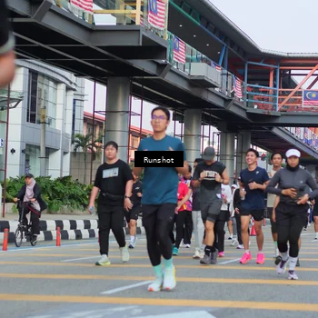 Runner Photo 5037684