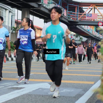 Runner Photo 5037800