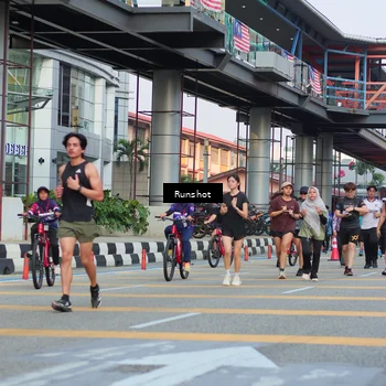 Runner Photo 5037936