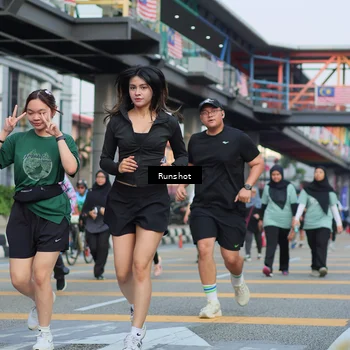 Runner Photo 5038010