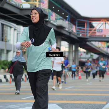 Runner Photo 5038080