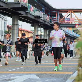Runner Photo 5038200