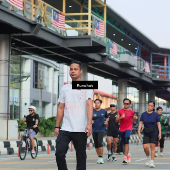 Runner Photo 5038406