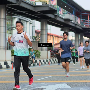 Runner Photo 5038901