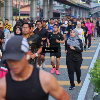 Runner Photo 5038918