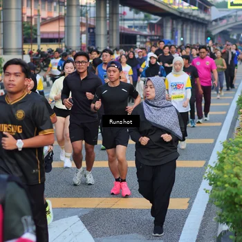 Runner Photo 5038953