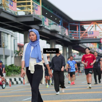 Runner Photo 5039060