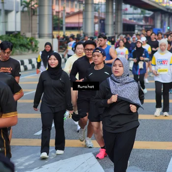 Runner Photo 5039069