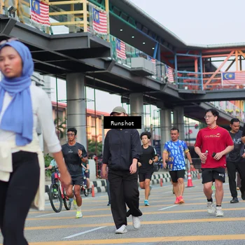 Runner Photo 5039070