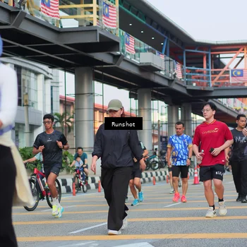 Runner Photo 5039075
