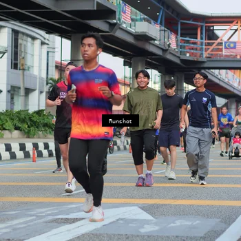 Runner Photo 5039235