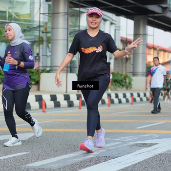 Runner Photo 5039806