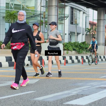 Runner Photo 5039937