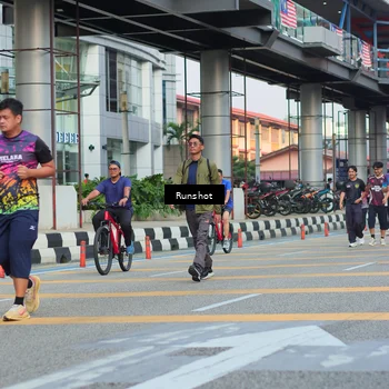 Runner Photo 5039972