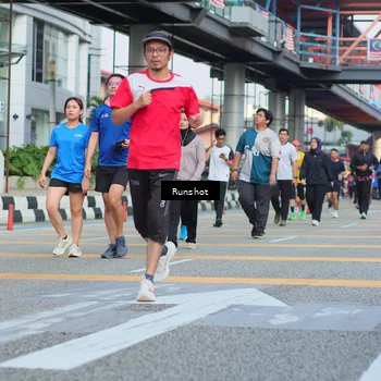 Runner Photo 5039996