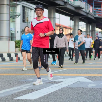 Runner Photo 5039997