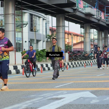 Runner Photo 5040004