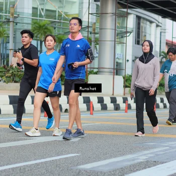 Runner Photo 5040022